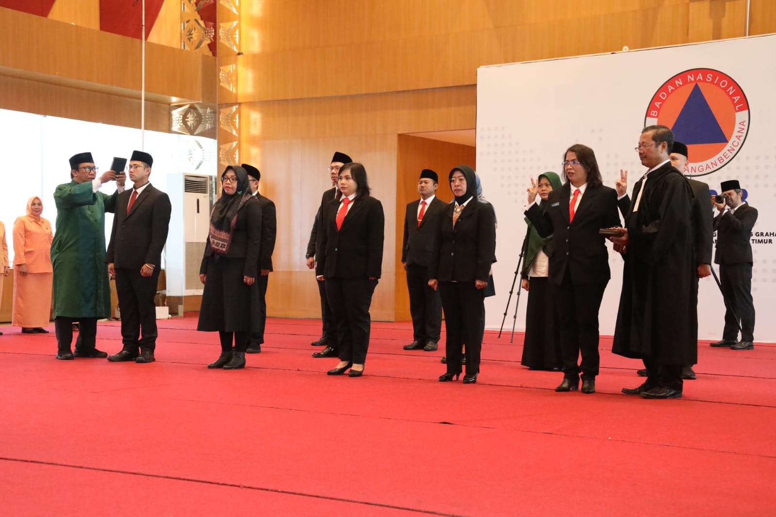 Kepala BNPB Lantik Dua Belas Pejabat Administrator di Lingkungan BNPB